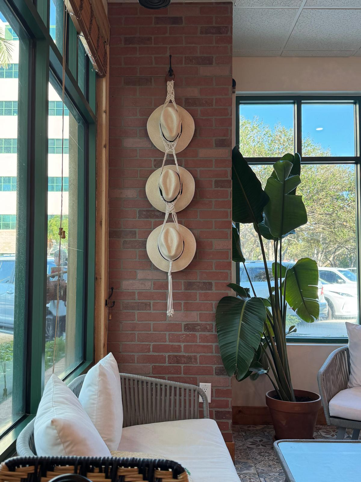 Relaxed coastal interior in Naples